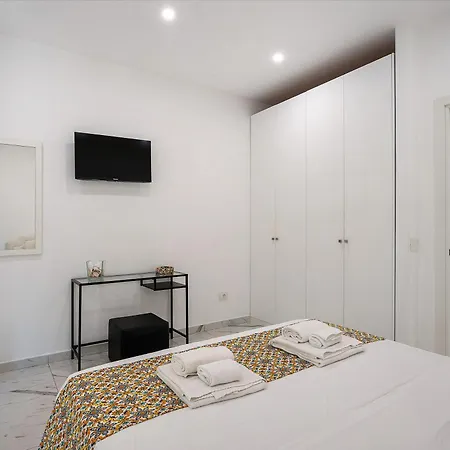 Deluxe Bed and breakfast 4*