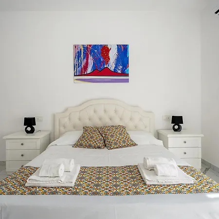 Deluxe Bed and breakfast