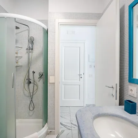 Deluxe Bed and breakfast 4*